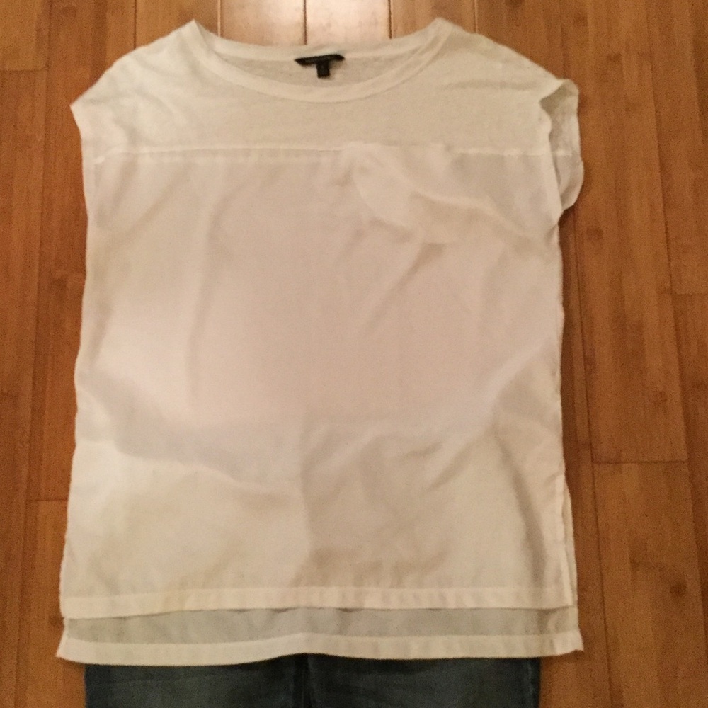 Banana Republic white top small