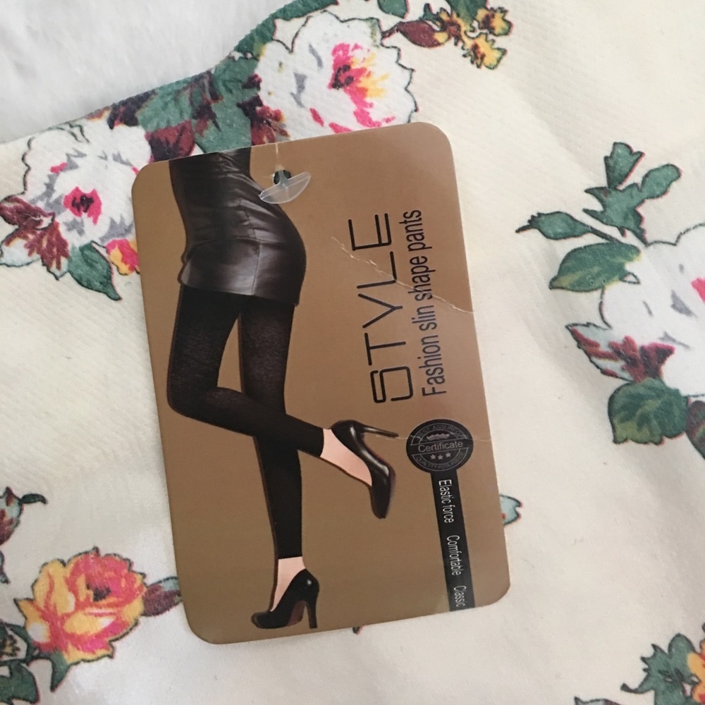 Floral footless tights leggings