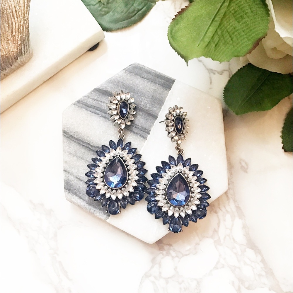 Beautiful blue sapphire evening earrings $78.