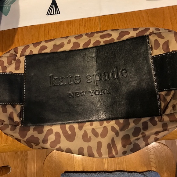 Kate Spade leopard print nylon and leather bag - Picture 3 of 4