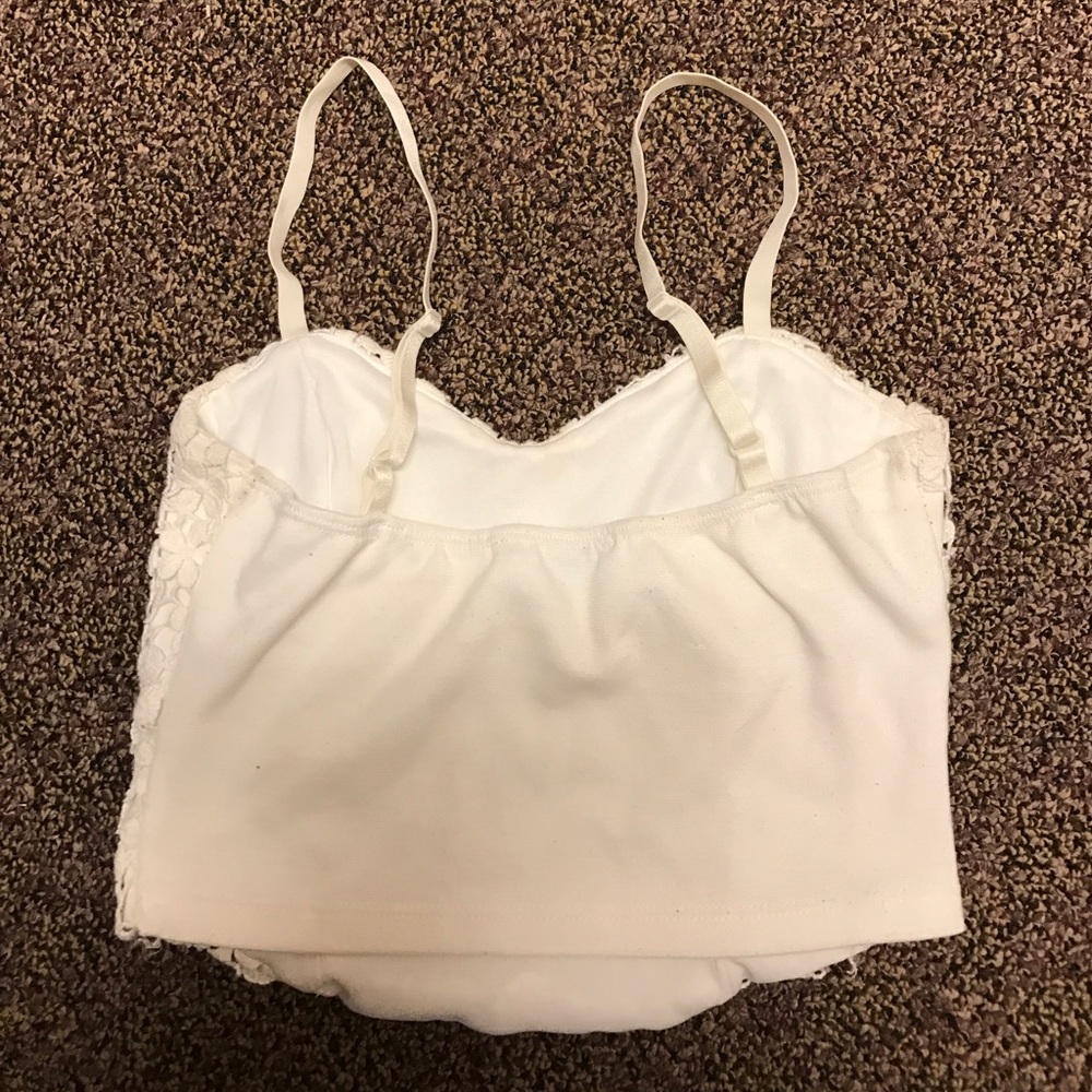 Flowery white crop top - Picture 2 of 2