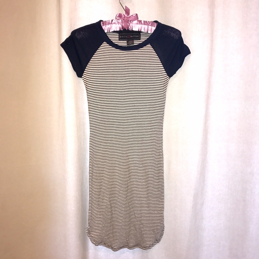 🎀NWOT Comfortable short dress👗