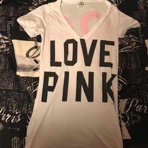 XS PINK Vneck. NEVER WORN