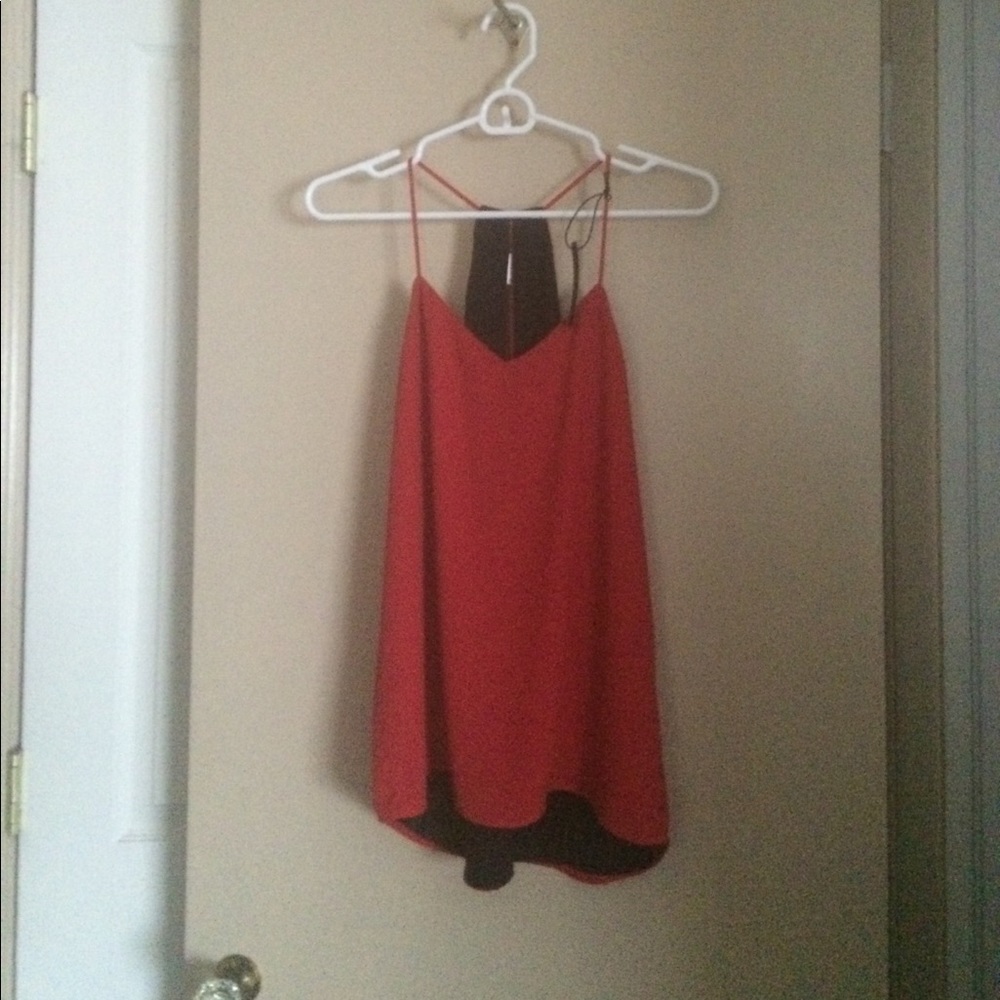 Express reversible red/black tank