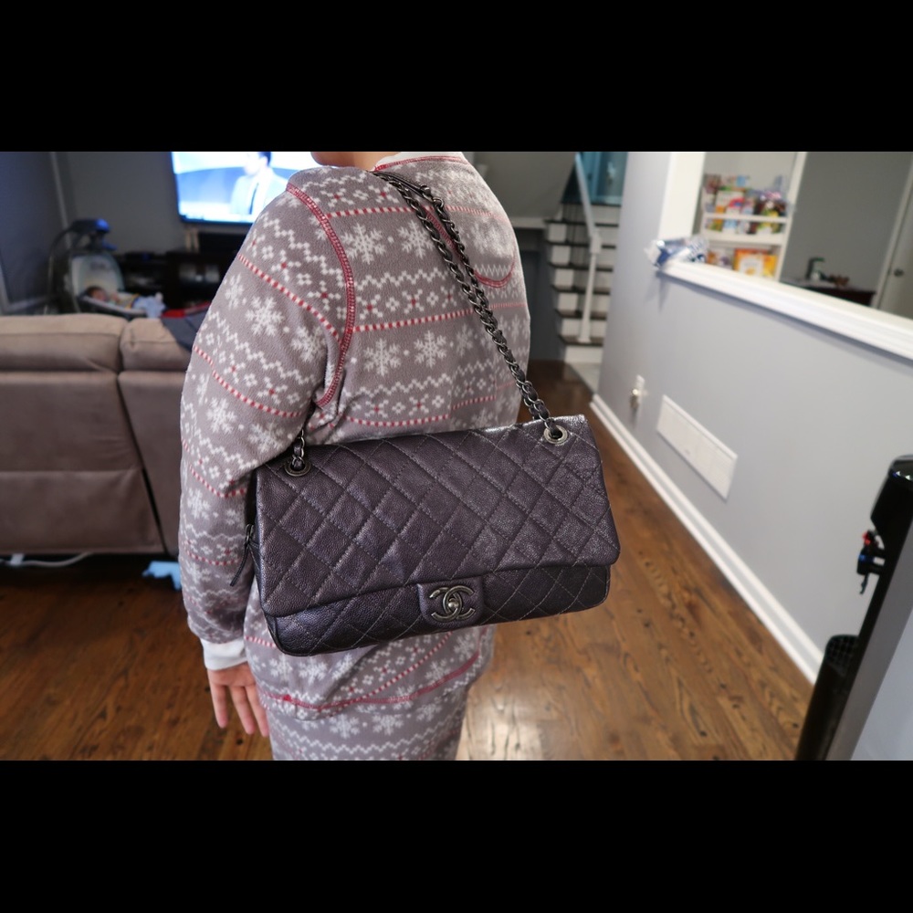 Additional Pictures-Metallic Grey Chanel Easy Flap