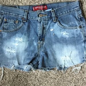 High waist cut off Levi