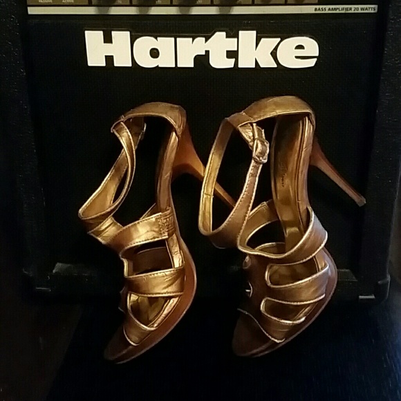 🎉HP🎉Gold Strappy High Heels - Picture 2 of 5