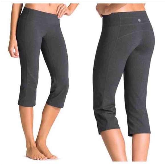 Athleta | Pants u0026 Jumpsuits | Athleta Kickbooty Capri Yoga Pants | Poshmark