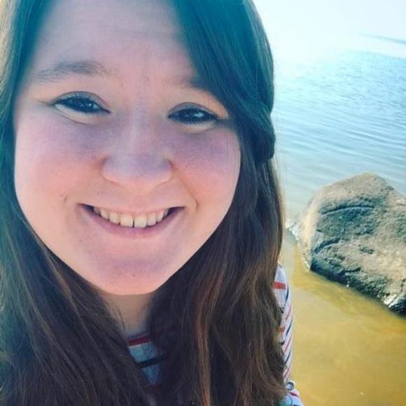 Meet your Posher, Sarah - Picture 1 of 1