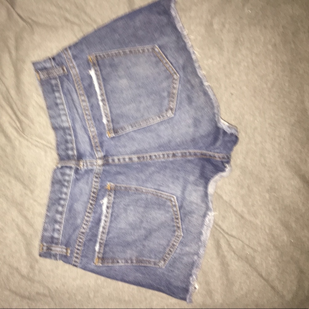 High Rise Denim Shorts - Picture 3 of 3
