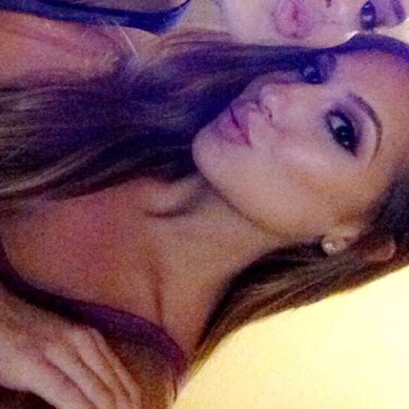 Meet me, Stephanie! - Picture 2 of 6