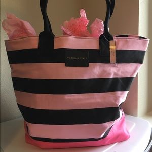 VS Tote