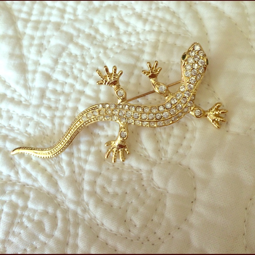 Gecko brooch by Roman