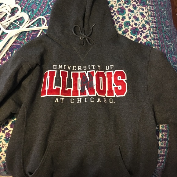 uic sweatshirt