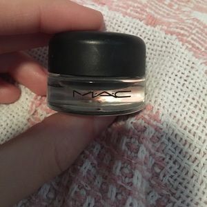 Mac Fluidline