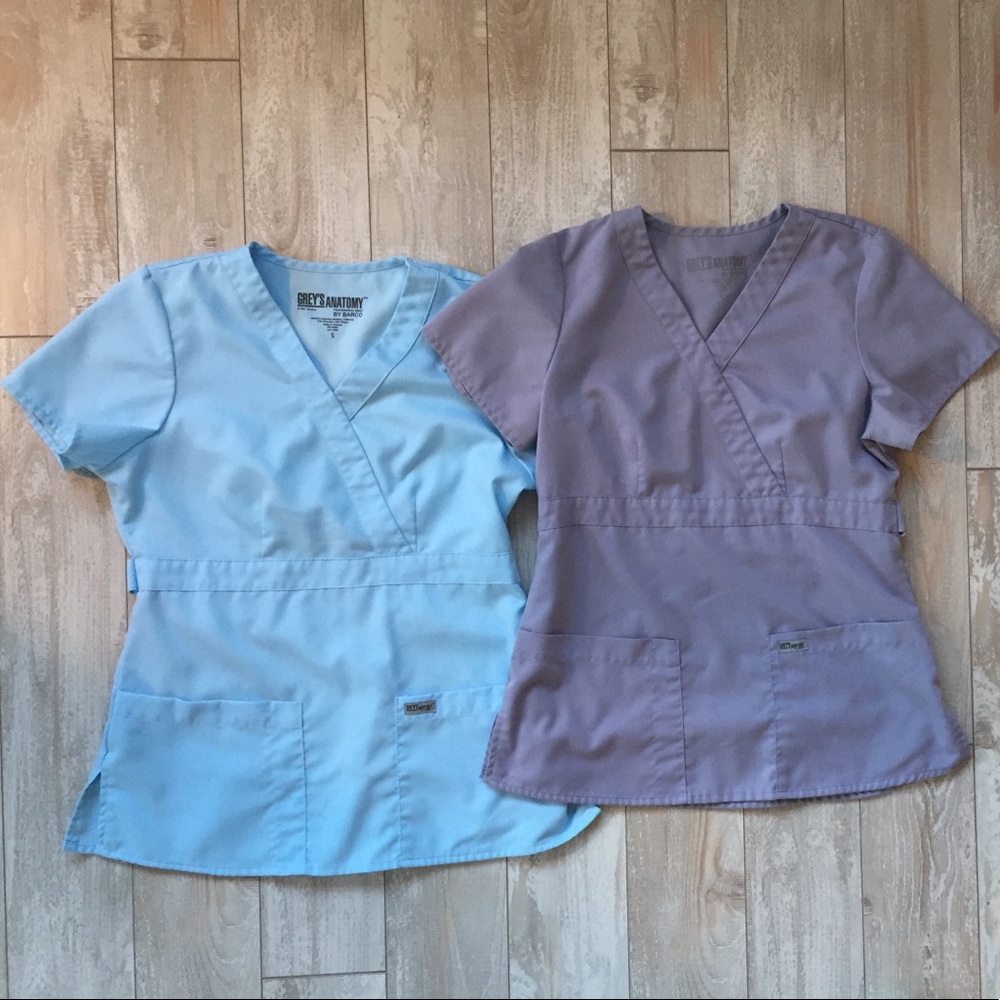 Two scrub tops 🌞