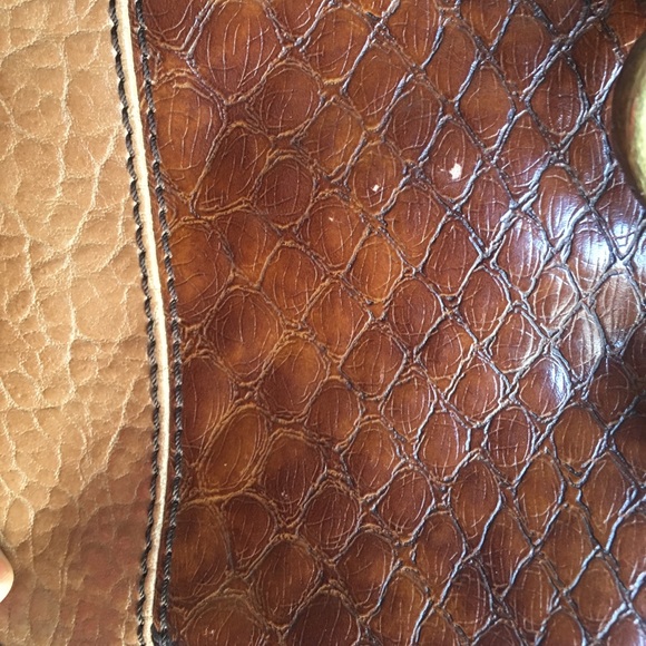 Jessica Simpson crossbody messenger tote - Picture 4 of 7