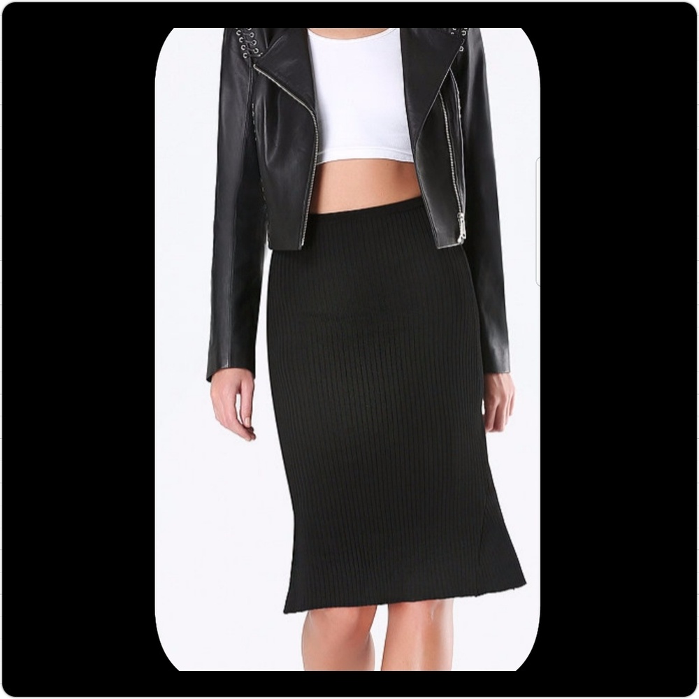 🆕️bebe Black Sweater Skirt💋