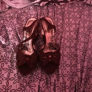 Brown wedges