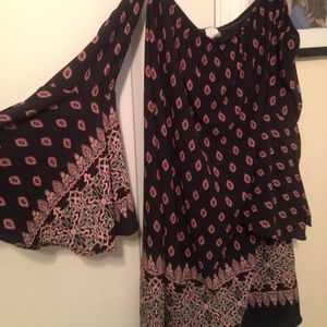 Off-The-Shoulder bell-sleeve boho dress