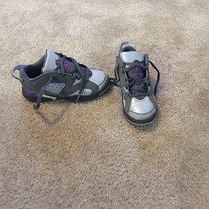 Girls Jordan Retro 6