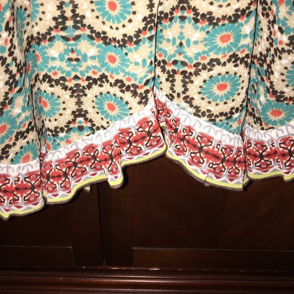 Patrons of Peace patterned  blouse☮️ - Picture 3 of 4