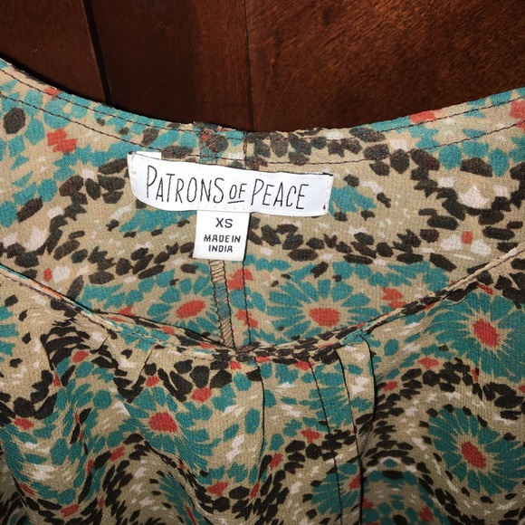 Patrons of Peace patterned  blouse☮️ - Picture 4 of 4