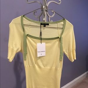 Tara Jarmon, Maiz color summer sweater. Size M NWT