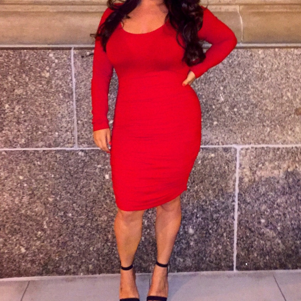 Rouched sides red express dress