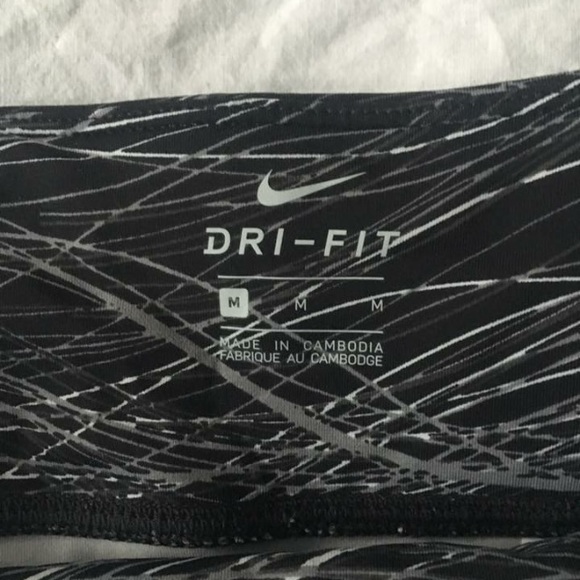 Nike Epic Lux Tight - Picture 2 of 6