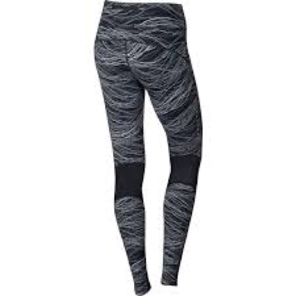Nike Epic Lux Tight - Picture 3 of 6