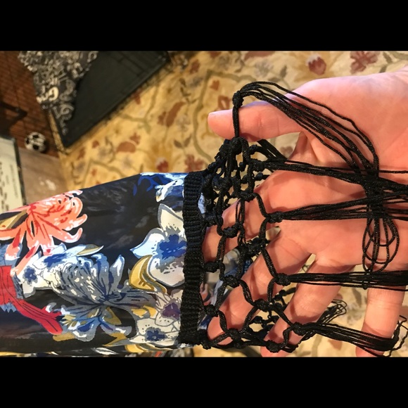 Boho fringed floral kimono - Picture 5 of 8