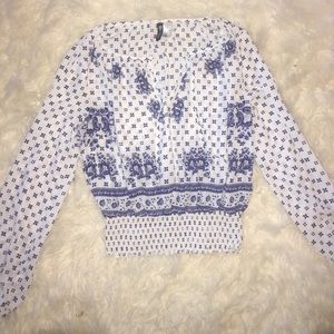 H&M long sleeve/semi cropped shirt