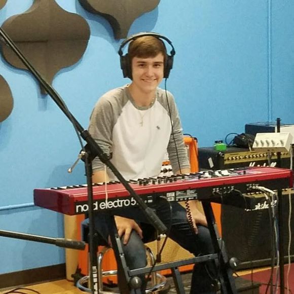 Meet your Posher, Christopher - Picture 1 of 1