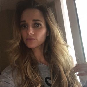 Meet your Posher, Alison