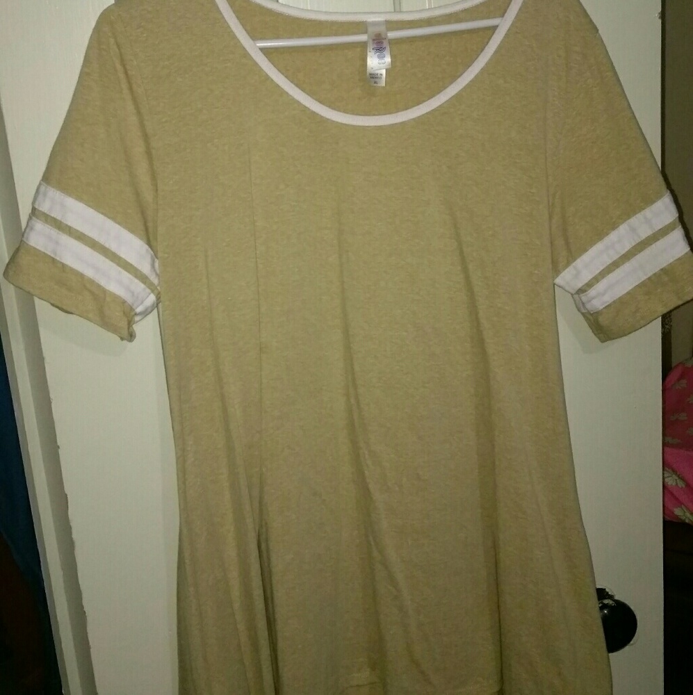 LuLaRoe XL Perfect T