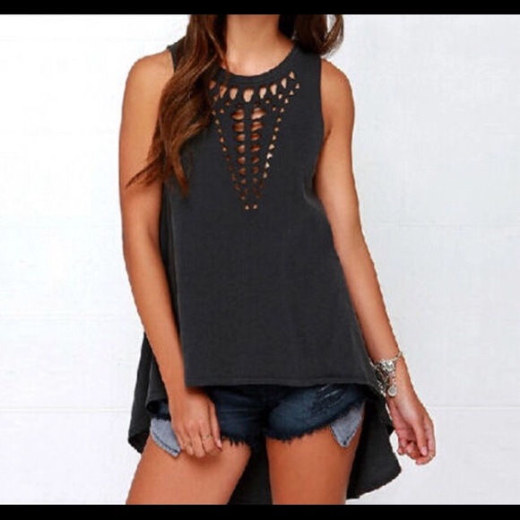 Hollow shirt - Picture 2 of 3