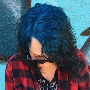 Meet your Posher, Leslie