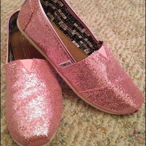 TOMS Size 5.5.