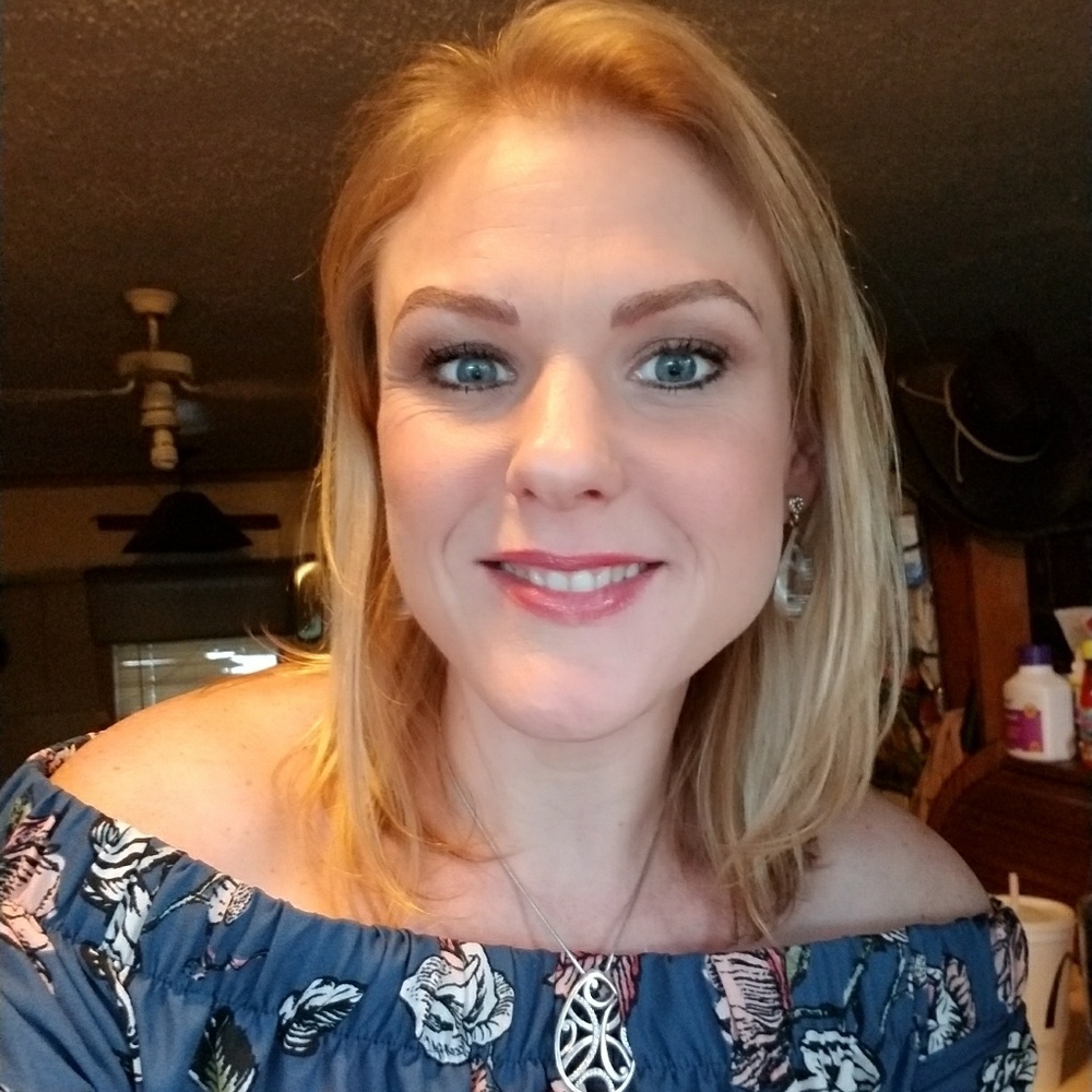 Meet your Posher, Tiffany