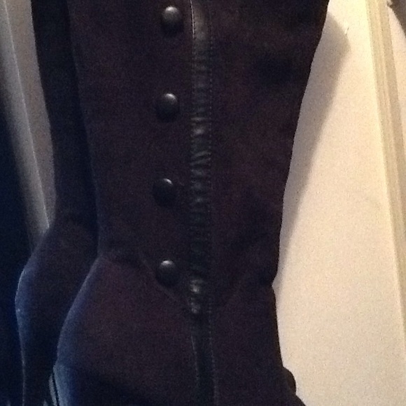 Nice boots - Picture 2 of 2