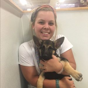 Meet your Posher, Christy