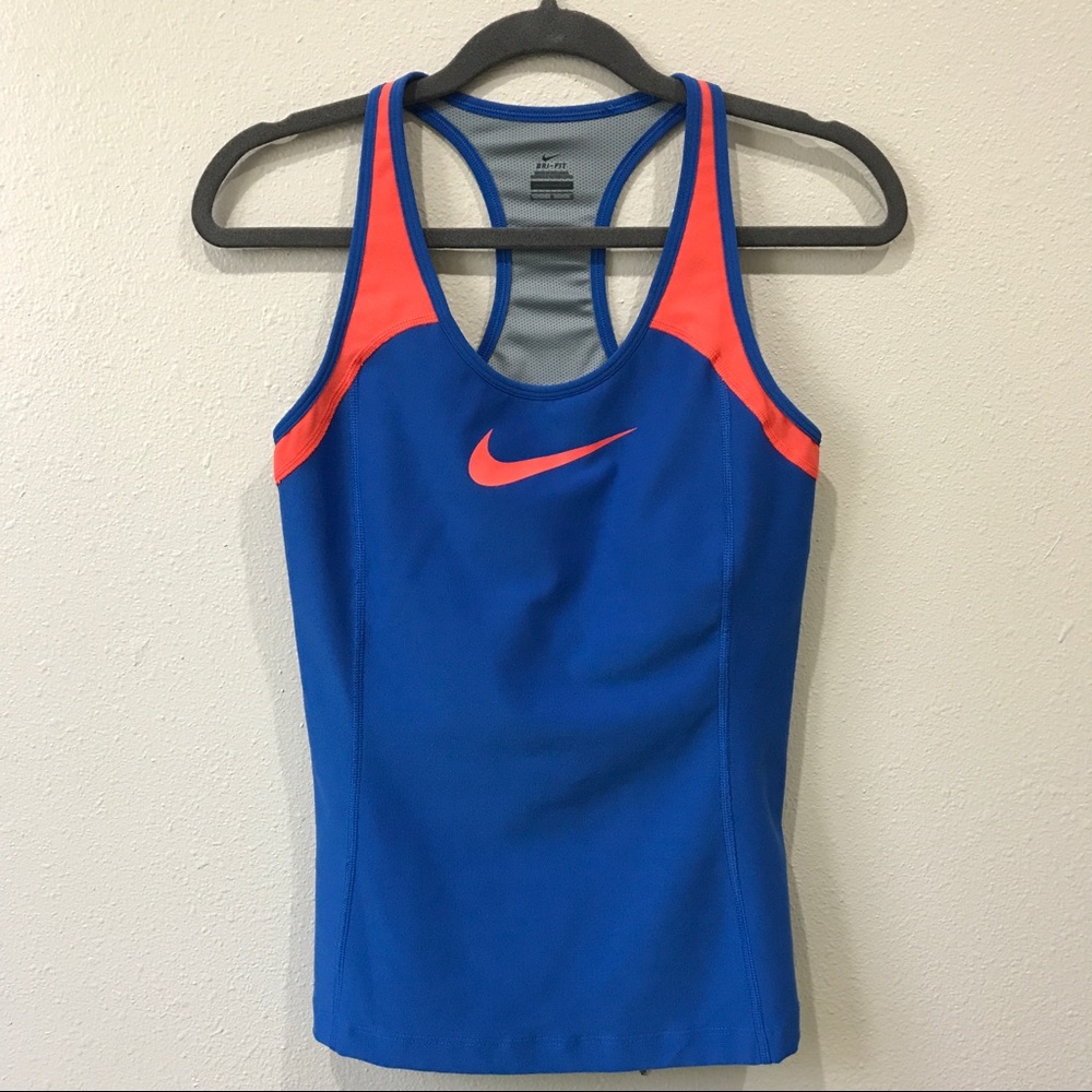 NIKE WORKOUT TANK ❤️