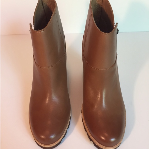 ** SOLD** UGG AMAL boot chestnut leather Sz 6.5 - Picture 6 of 8