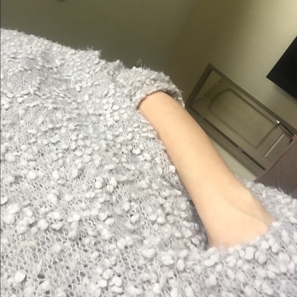 Comfy cozy Shawl - Picture 2 of 4