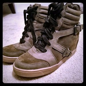 Olive Green Wedge Willa Sneaker