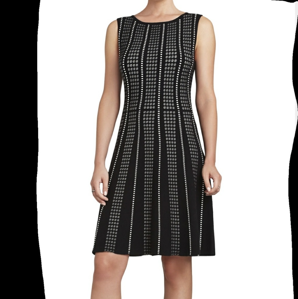 🆕 BCBGMAXAZRIA "Victoria" B & W dress 🆕 - Picture 5 of 5