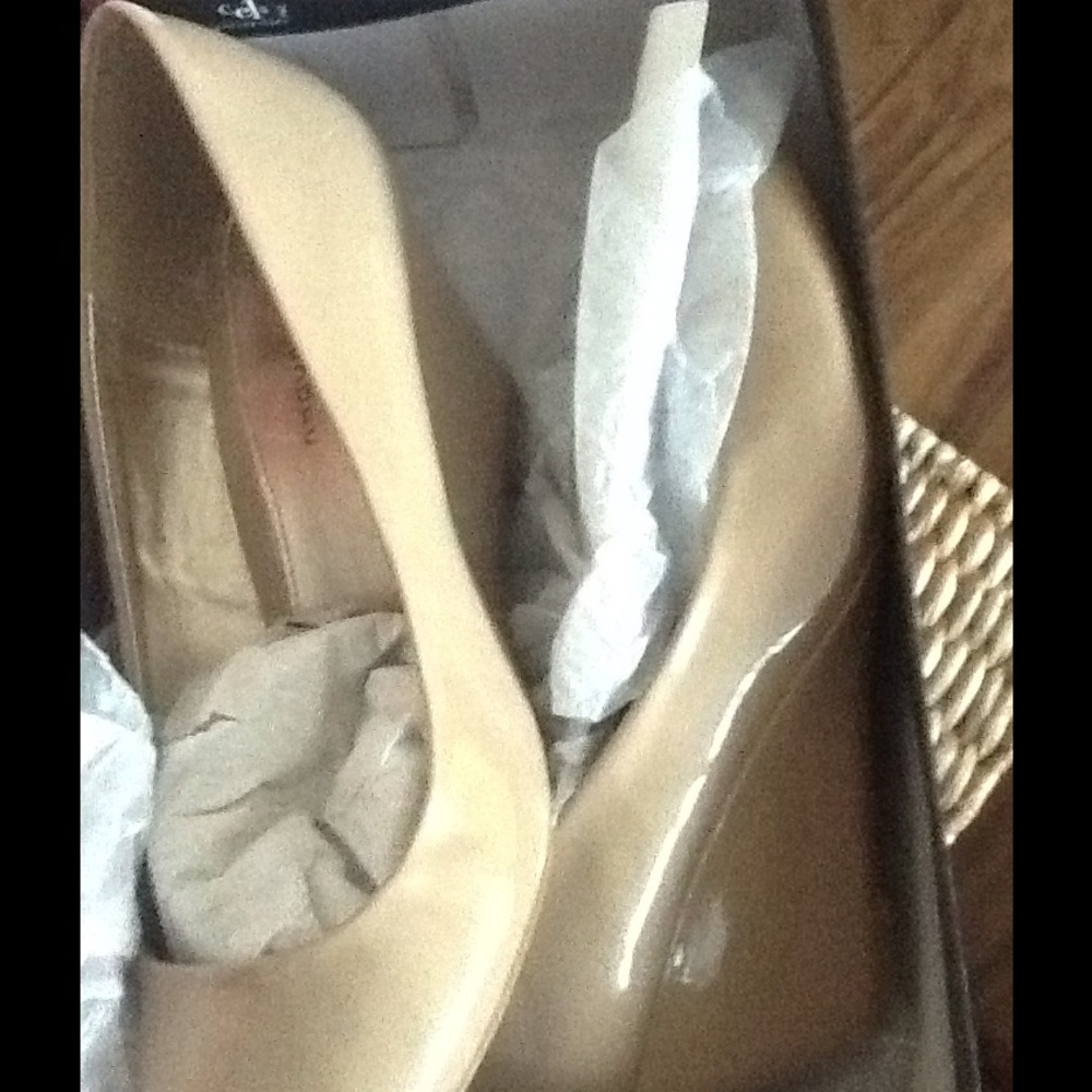 Nude heels & black peep toe