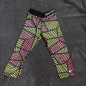 Nike Pro Capris