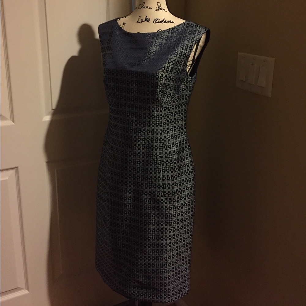 Anne Klein cap sleeve sheath dress